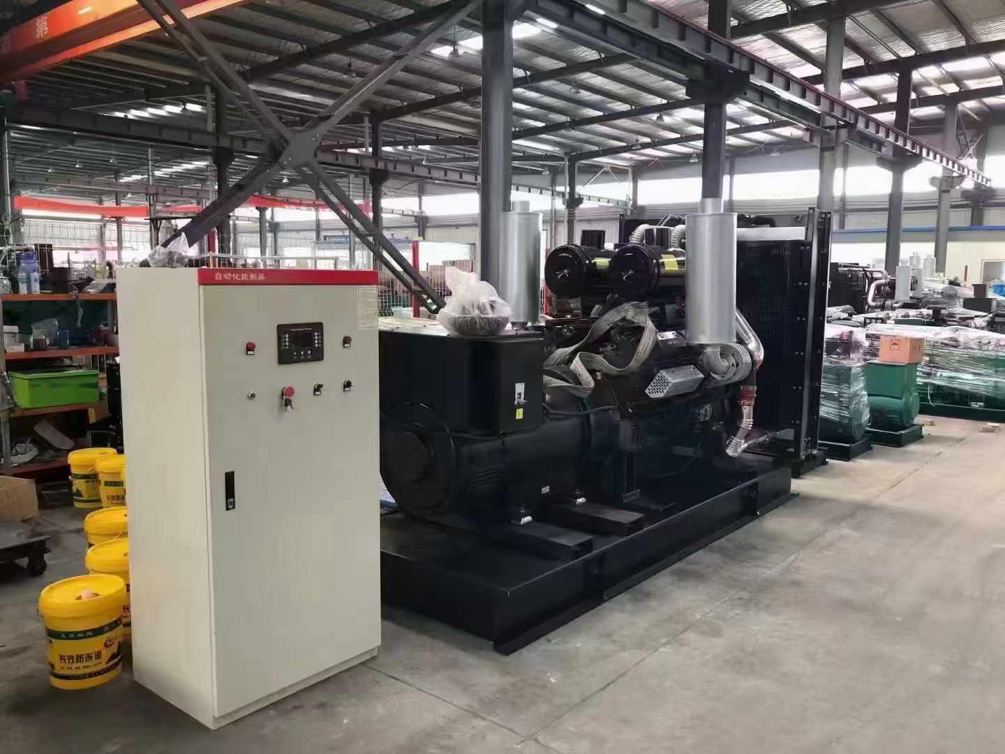 红桥柴油发电机组负载测试时，若出现异常运行状态应如何处理？